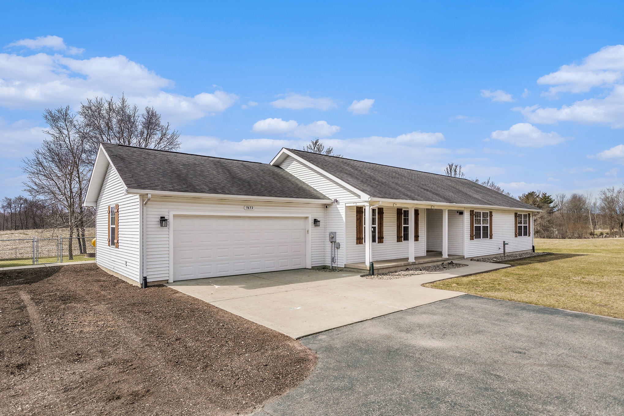 7672 Keyes Rd, Bellevue, MI 49021-35