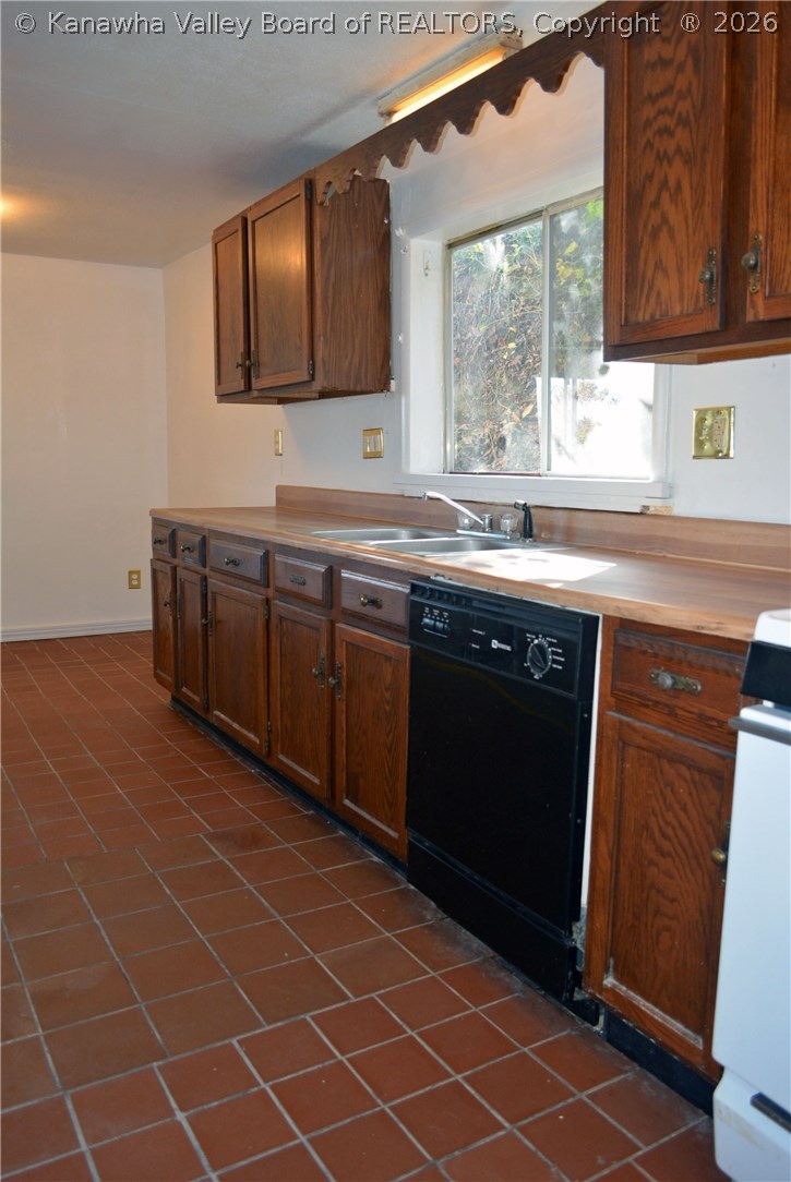1111 Thorne Road Charleston, WV 25303 - Photo 21 of 25 Gallery Image 21