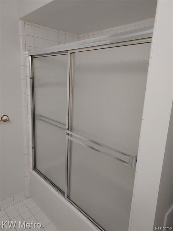 6705 Ridgefield Circle, Unit 102 West Bloomfield, MI 48322 - Photo 15 of 17
