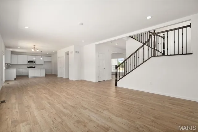 $481,956 | 223 Windmill View Drive, Wentzville, MO 63385