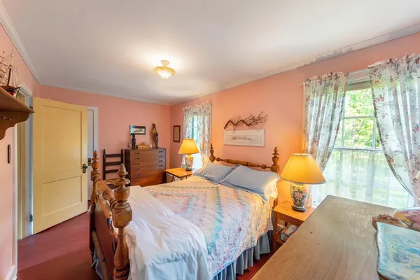 $399,500 | 8425 Parshallville Road, Fenton, MI 48430