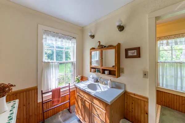 $399,500 | 8425 Parshallville Road, Fenton, MI 48430