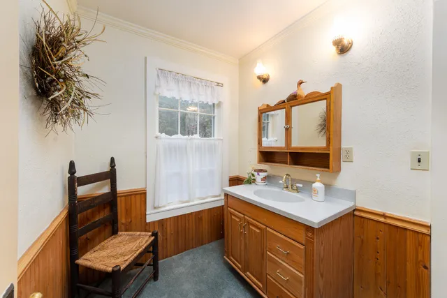 $399,500 | 8425 Parshallville Road, Fenton, MI 48430