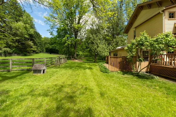 $399,500 | 8425 Parshallville Road, Fenton, MI 48430