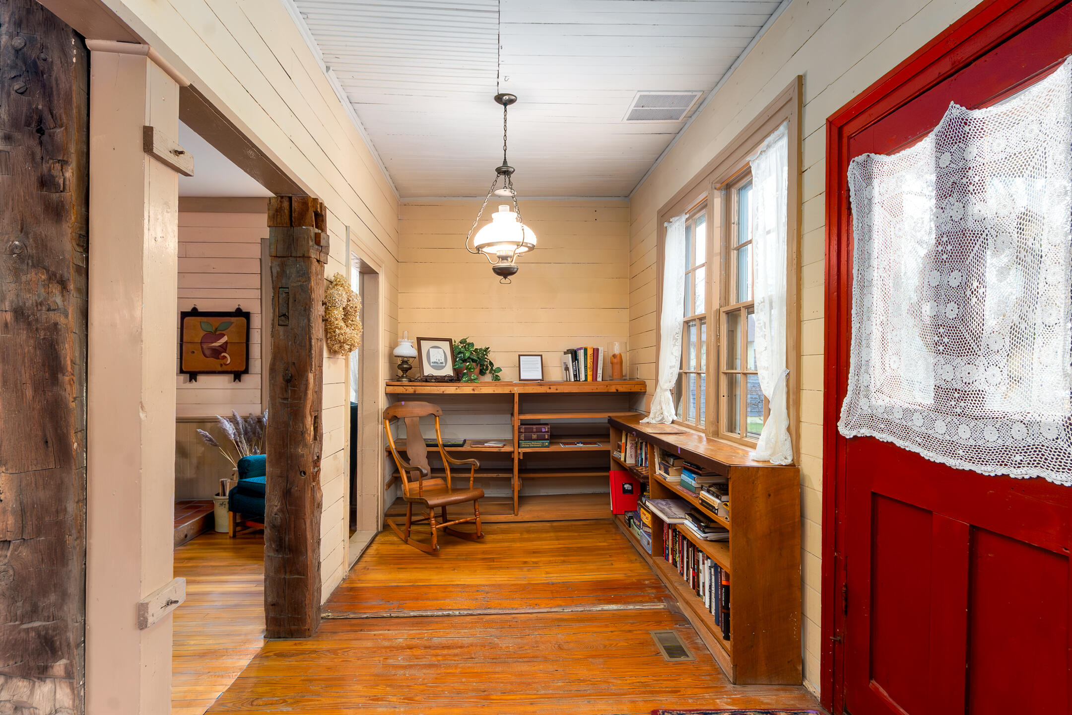 8425 Parshallville Road Fenton, MI 48430 - Photo 5 of 49 The BENEFIT of this Parshallville Histor