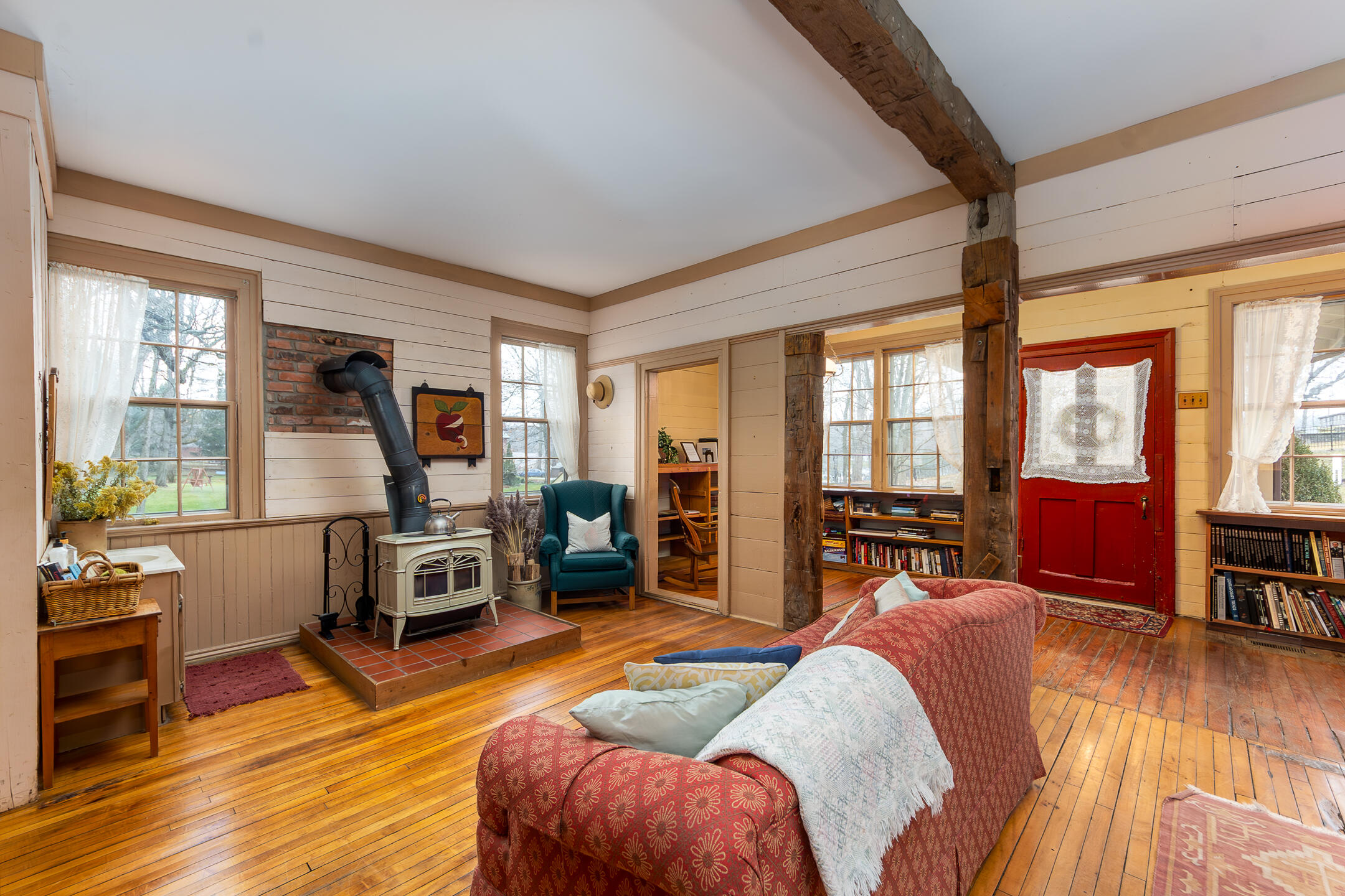 8425 Parshallville Road Fenton, MI 48430 - Photo 9 of 49 The BENEFIT of this Parshallville Histor