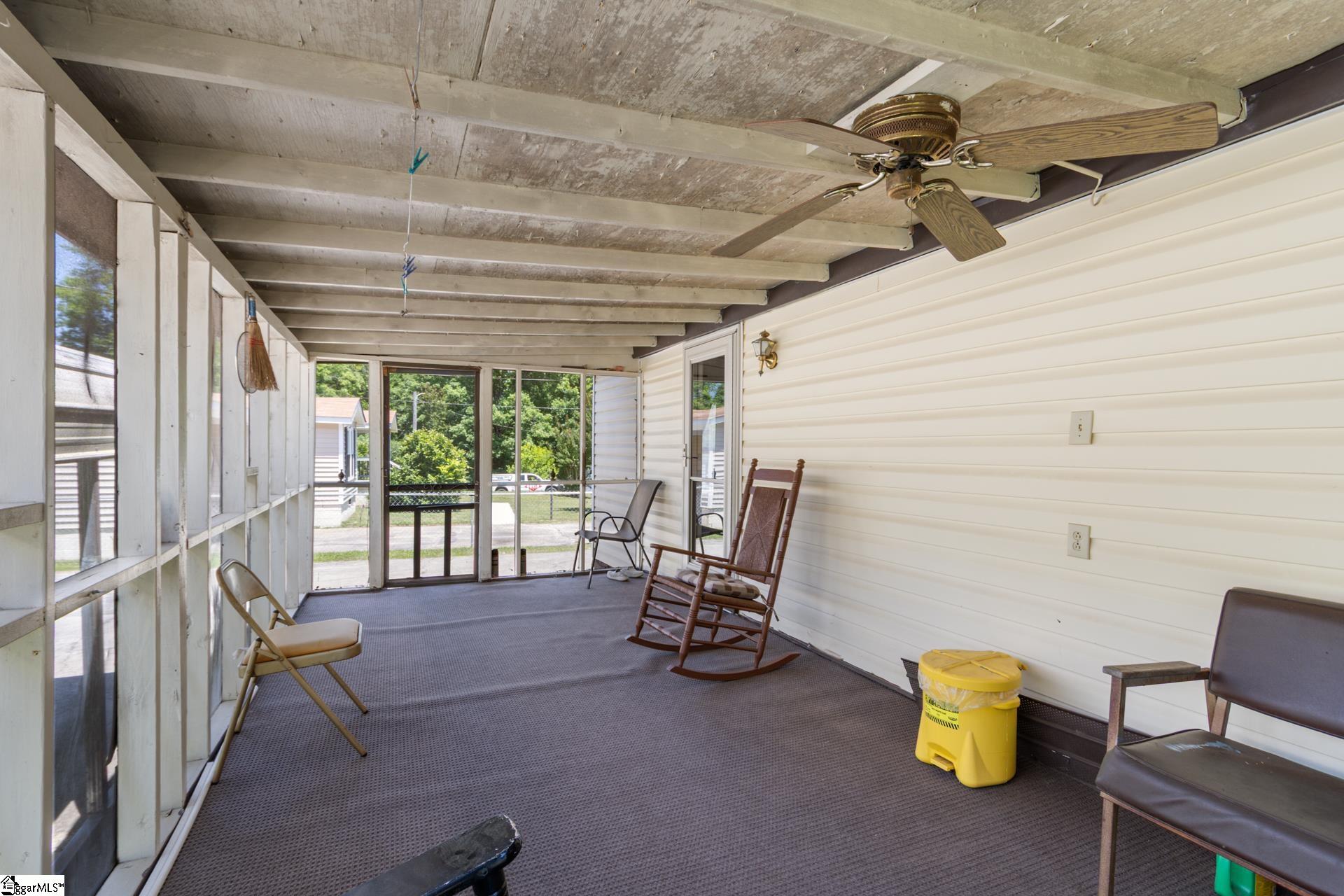 111 Lewis Street Clinton, SC 29325 - Photo 32 of 39