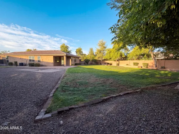 $575,000 | 112 East Bernie Lane, Gilbert, AZ 85295