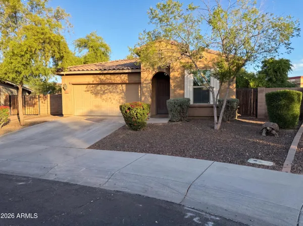 $575,000 | 112 East Bernie Lane, Gilbert, AZ 85295