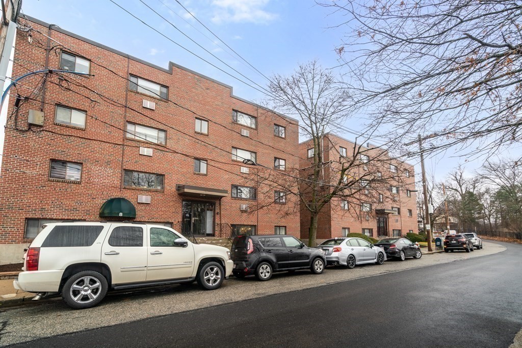 8 Riverside Street, Unit G2 Watertown, MA 02472 - Photo 9 of 16 Gallery Image 9