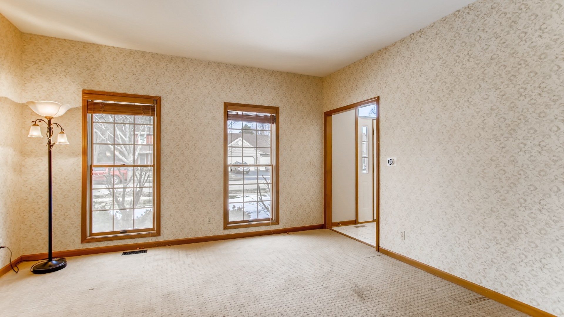 1705 Huntington Road St. Charles, IL 60174 - Photo 5 of 35