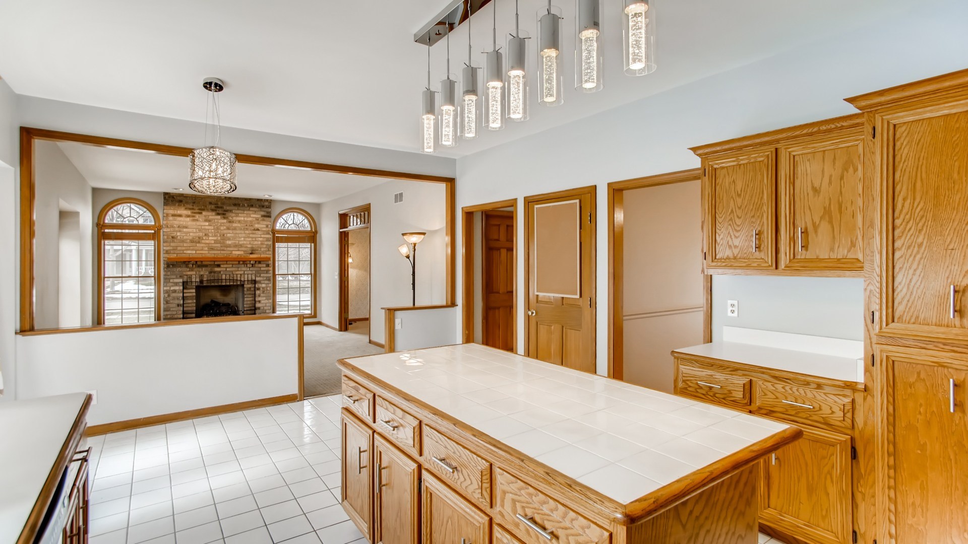 1705 Huntington Road St. Charles, IL 60174 - Photo 9 of 35