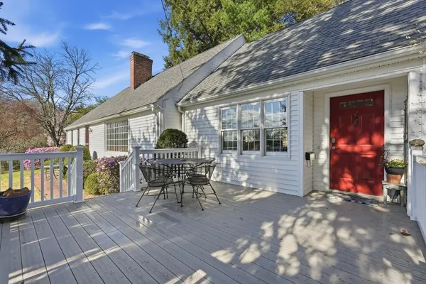 $925,000 | 10 Dana Street, Amherst, MA 01002