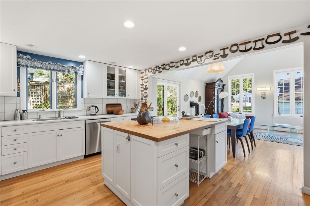 10 Dana Street Amherst, MA 01002 - Photo 11 of 40