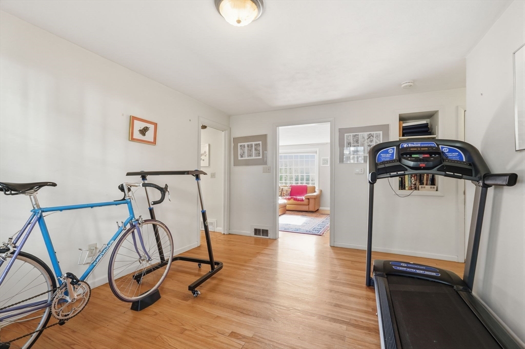 10 Dana Street Amherst, MA 01002 - Photo 16 of 40