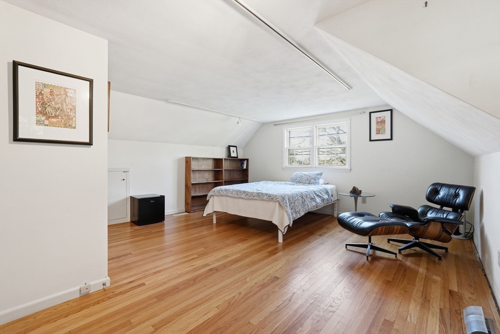 10 Dana Street Amherst, MA 01002 - Photo 24 of 40