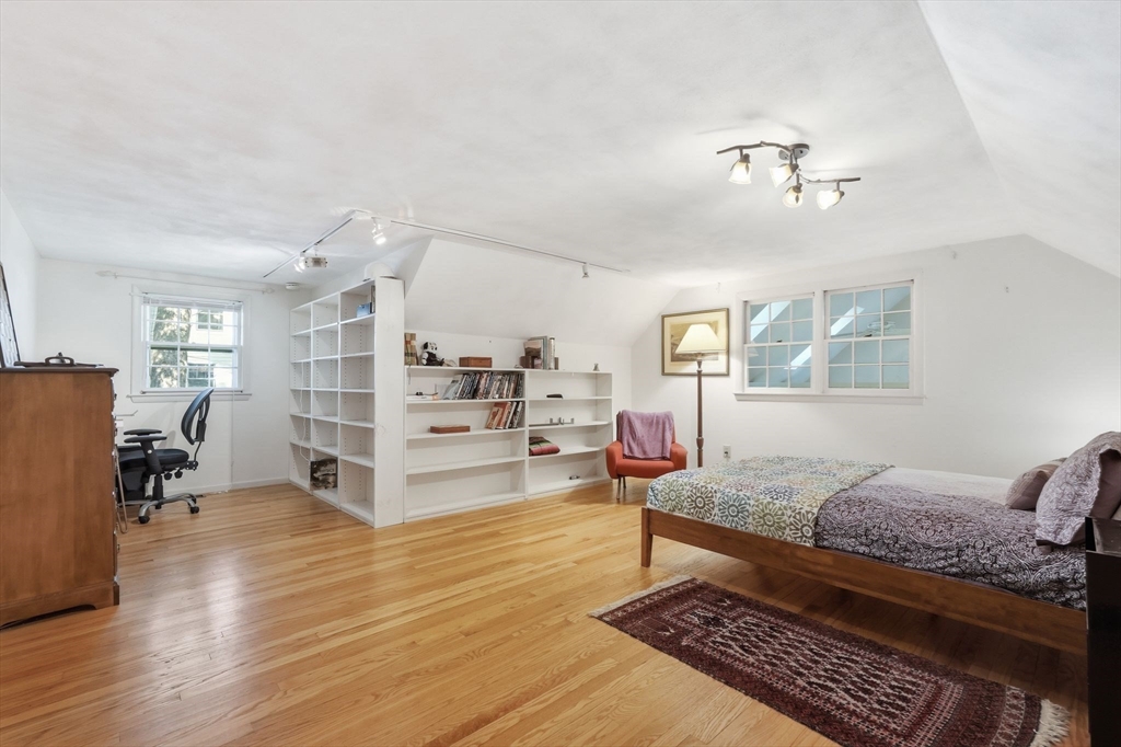 10 Dana Street Amherst, MA 01002 - Photo 26 of 40