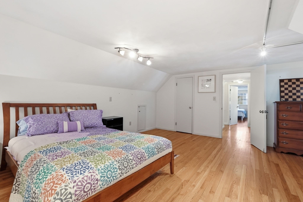 10 Dana Street Amherst, MA 01002 - Photo 27 of 40