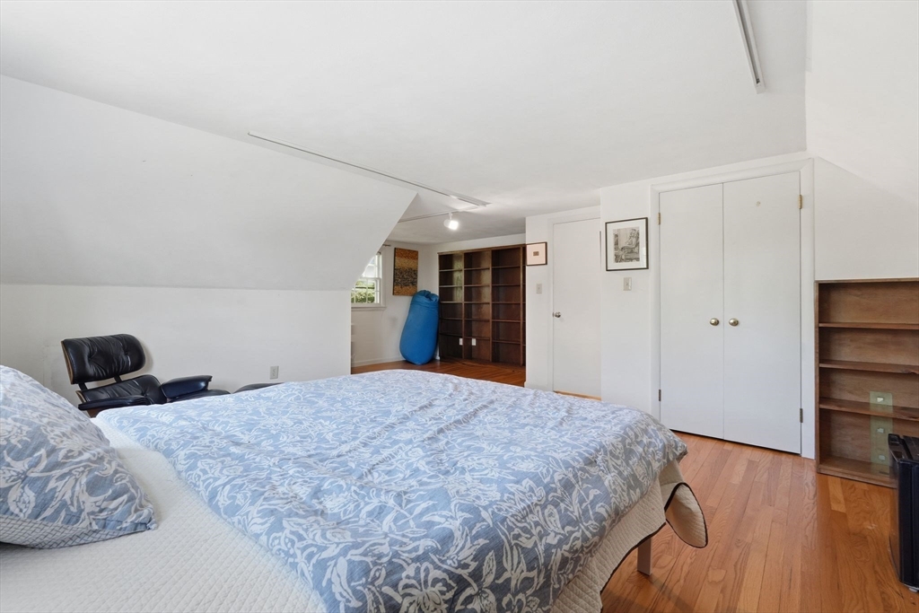 10 Dana Street Amherst, MA 01002 - Photo 33 of 40