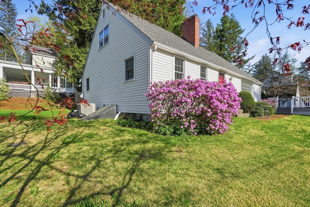 10 Dana Street Amherst, MA 01002 - Photo 36 of 40