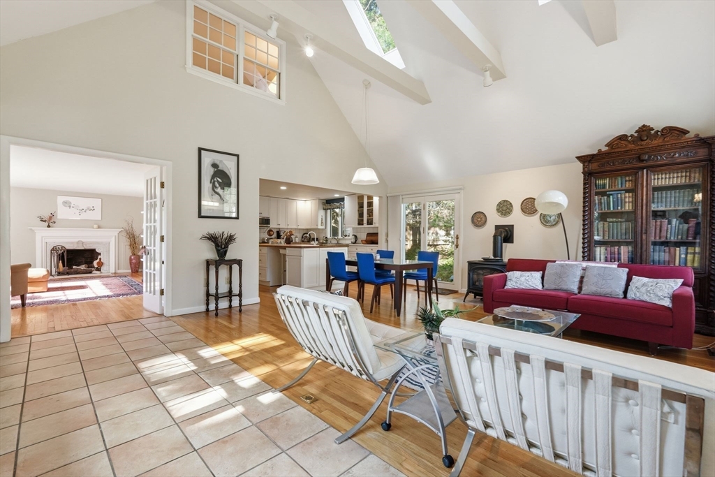 10 Dana Street Amherst, MA 01002 - Photo 4 of 40