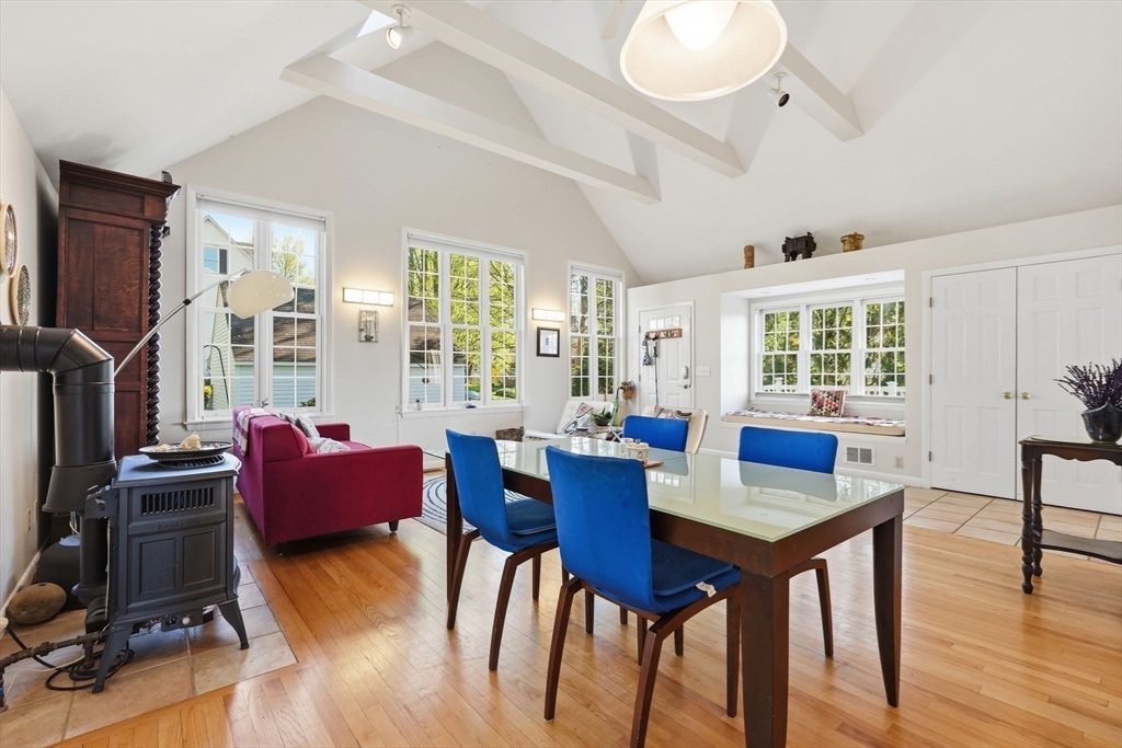 10 Dana Street Amherst, MA 01002 - Photo 6 of 40