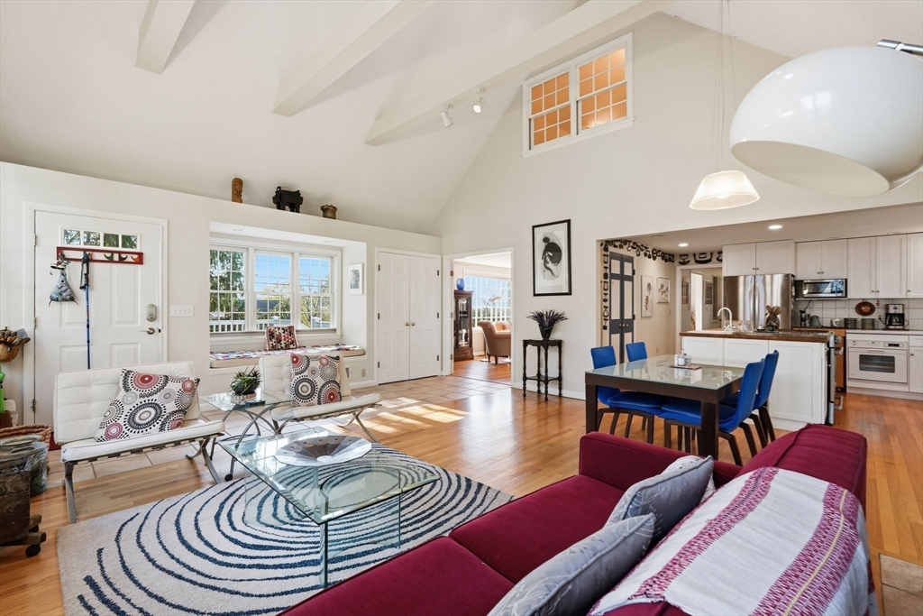 10 Dana Street Amherst, MA 01002 - Photo 7 of 40