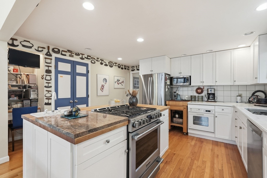 10 Dana Street Amherst, MA 01002 - Photo 10 of 40