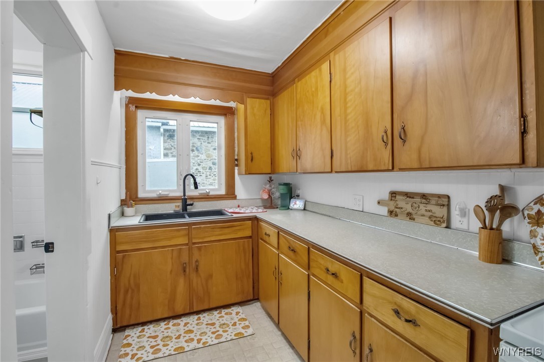 2088 Lockport Olcott Road Newfane, NY 14028 - Photo 10 of 25