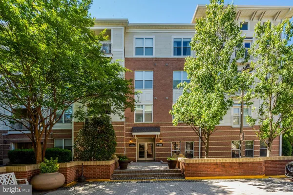 $449,900 | 9480 Virginia Center Boulevard, Unit 111, Vienna, VA 22181