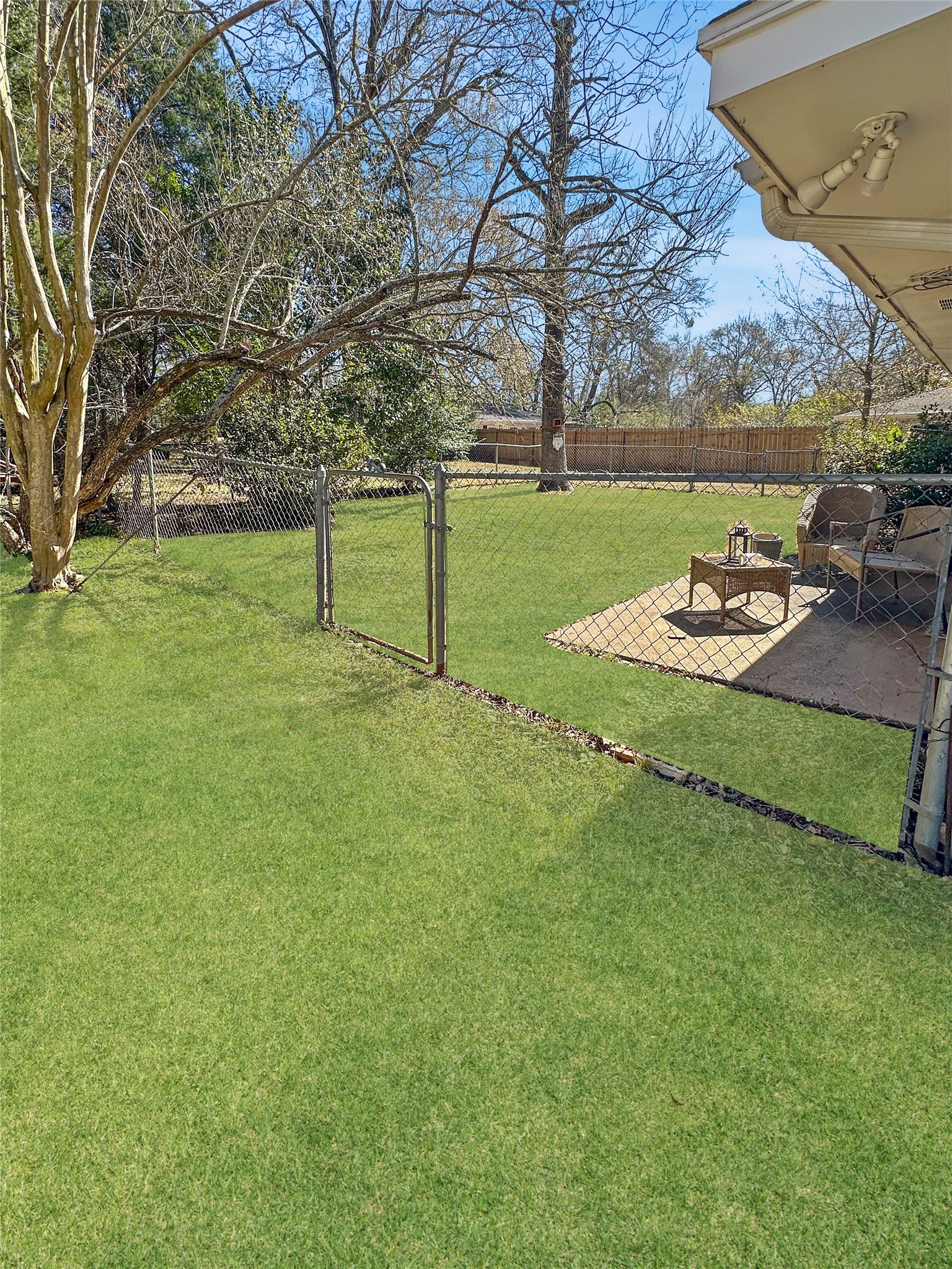 312 South 5th Street Crockett, TX 75835 - Photo 4 of 16