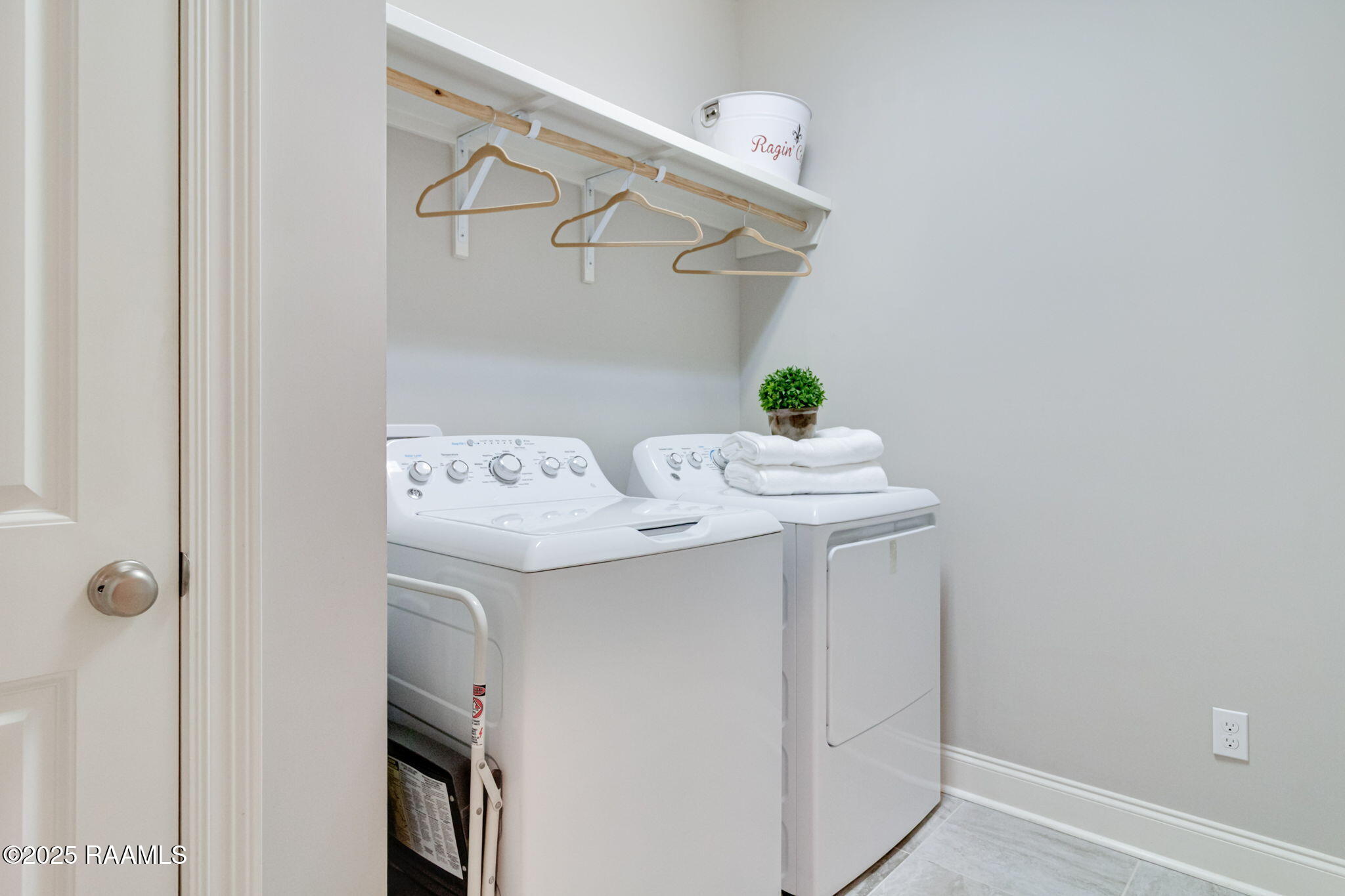 120 Bennington Lane Youngsville, LA 70592 - Photo 15 of 20 17-web-or-mls-120 Bennington Ln-13