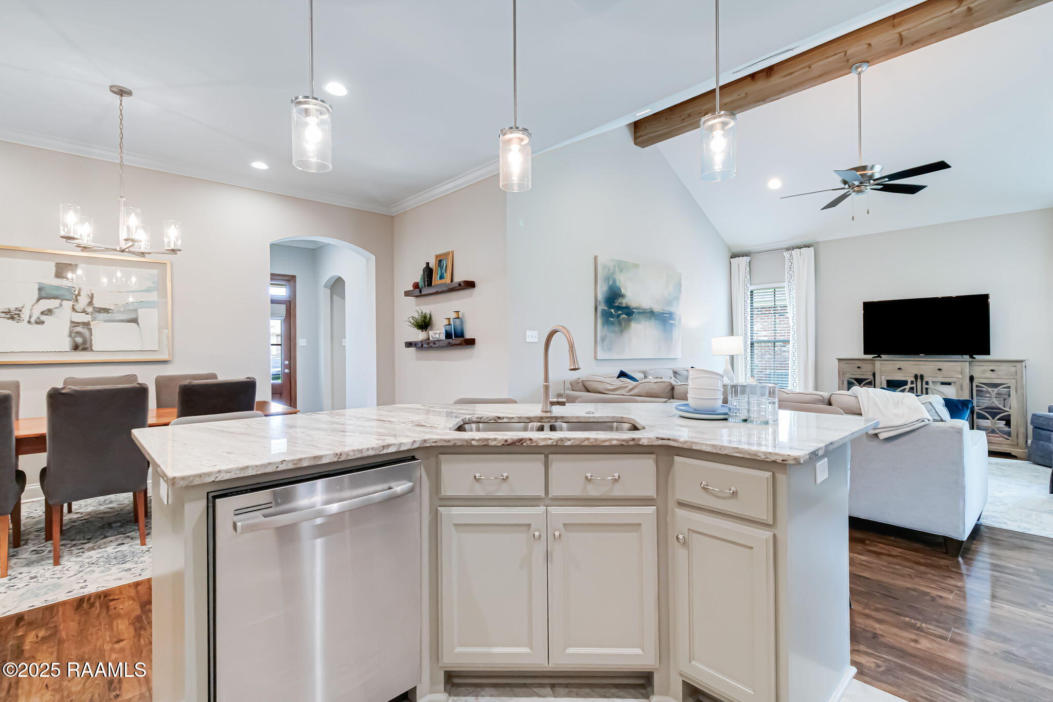 120 Bennington Lane Youngsville, LA 70592 - Photo 8 of 20 10-web-or-mls-120 Bennington Ln-2