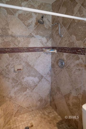 644 Beth Lane Ridgecrest, CA 93555 - Photo 25 of 31 a close view of a shower in a bathroom