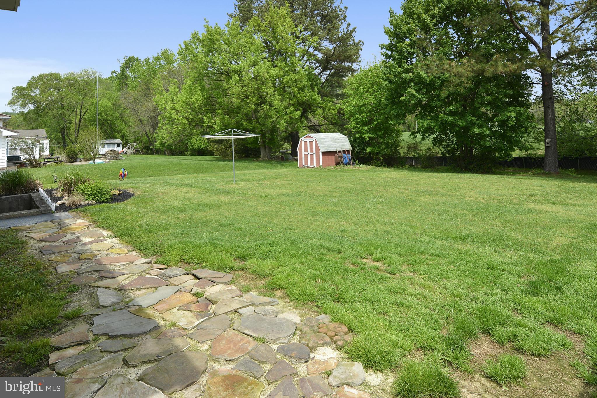 4020 Kahlston Road Baltimore, MD 21236 - Photo 17 of 21 Back Yard