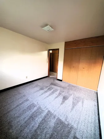 $1,050 | 122 Spring Street, Unit 304, River Falls, WI 54022