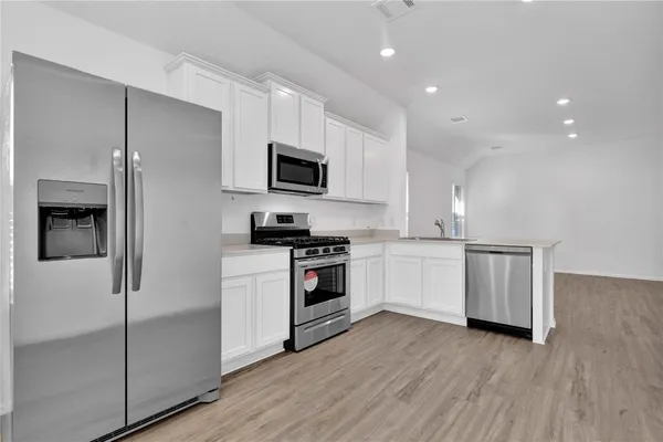 $1,750 | 6323 Barrington Clf Trail, Kingwood, TX 77365