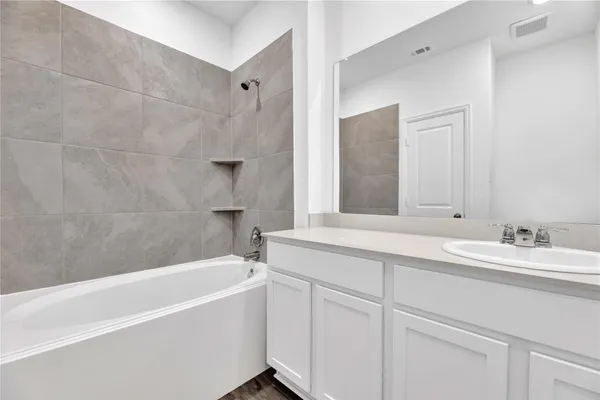 $1,750 | 6323 Barrington Clf Trail, Kingwood, TX 77365