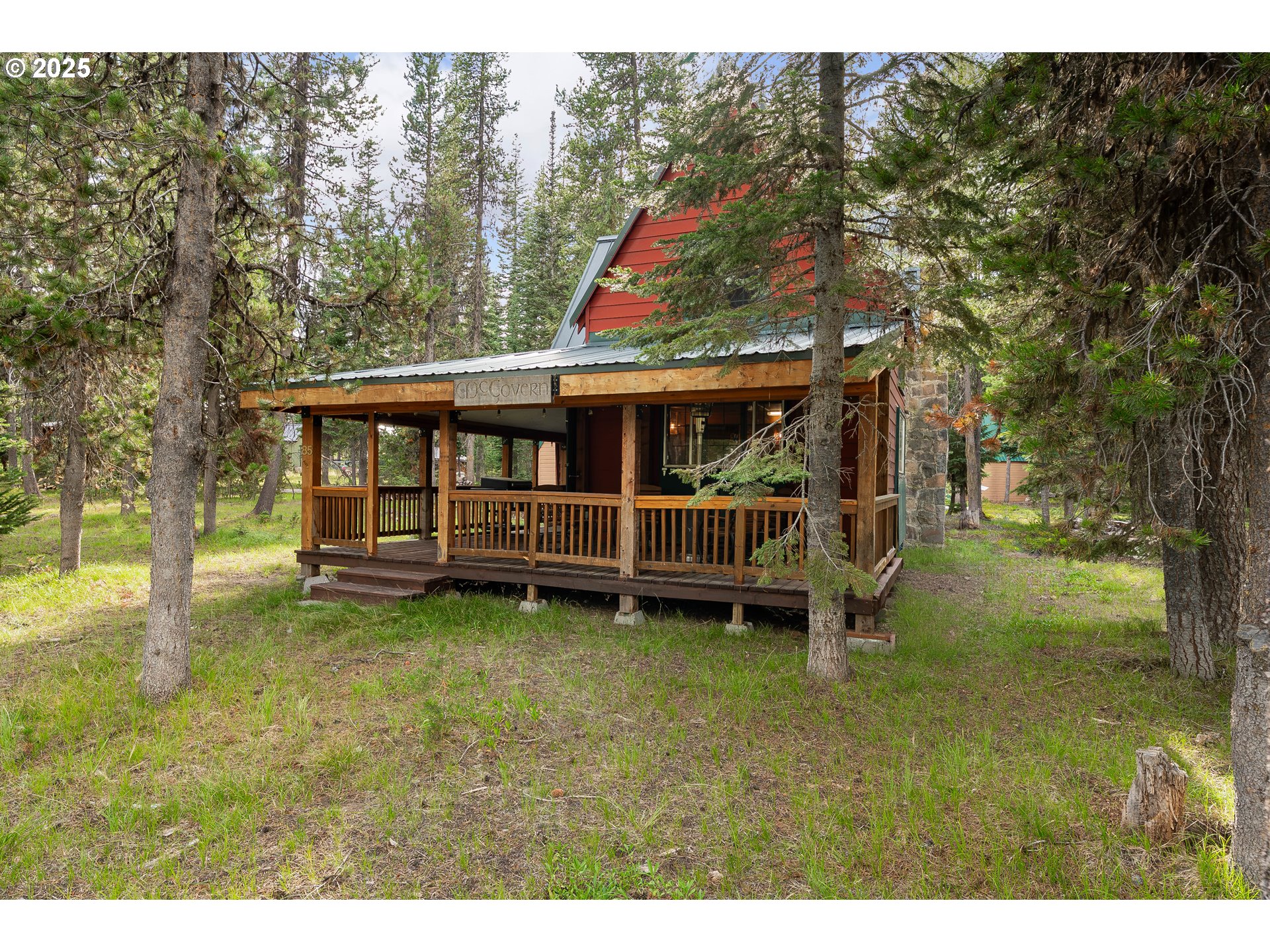 85 Diamond Lake Loop Chemult, OR 97731 - Photo 3 of 40