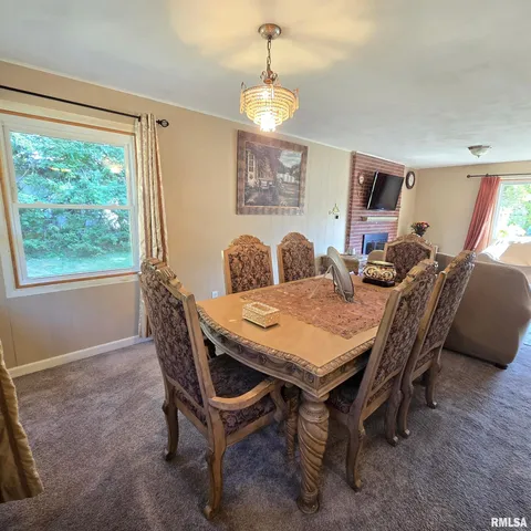 $219,990 | 2823 West Greenbrier Lane, Peoria, IL 61614