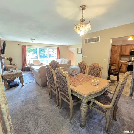 $184,990 | 2823 West Greenbrier Lane, Peoria, IL 61614