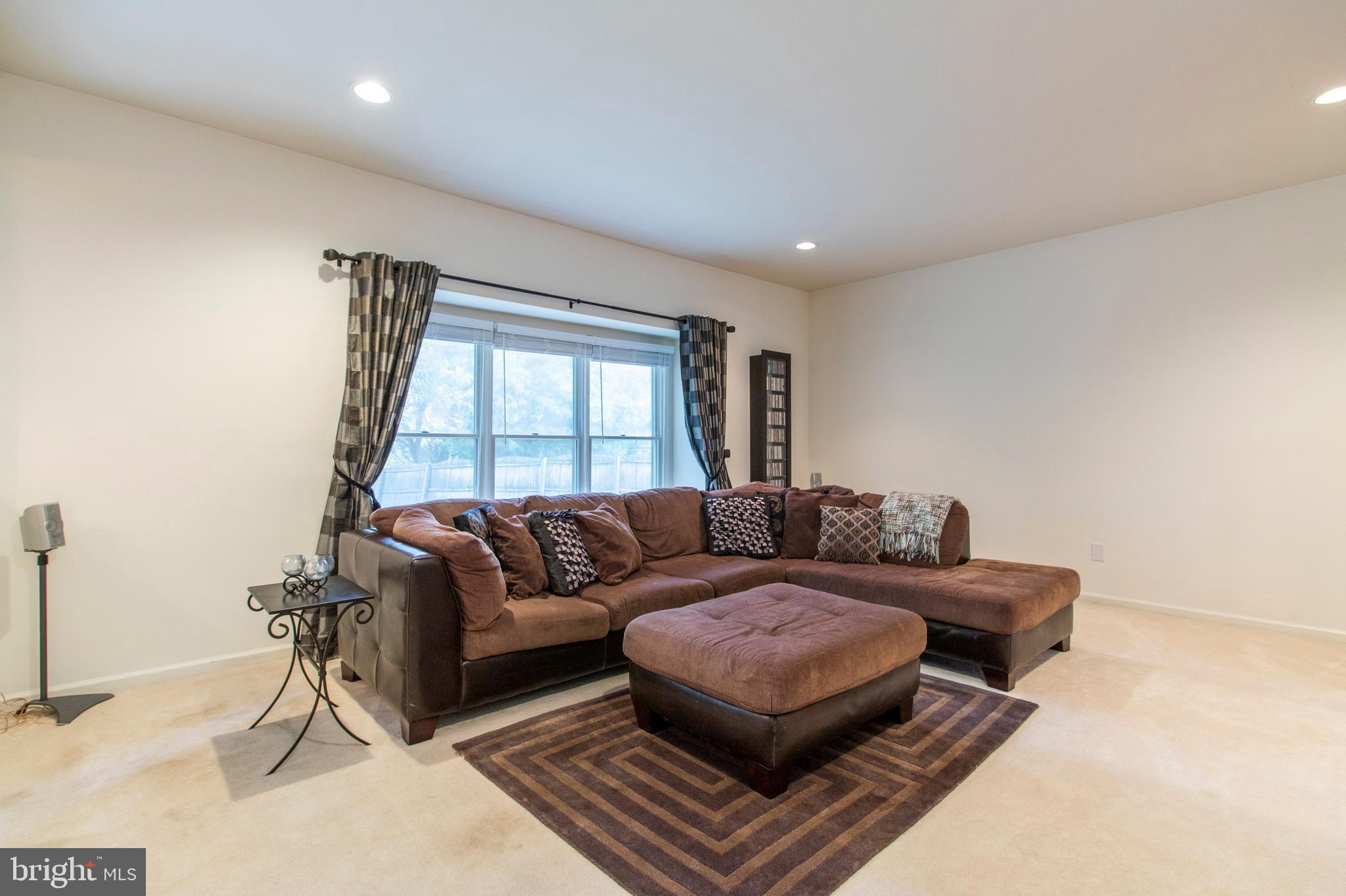 825 Redgate Road Dresher, PA 19025 - Photo 17 of 34 Fully carpeted Family Room.