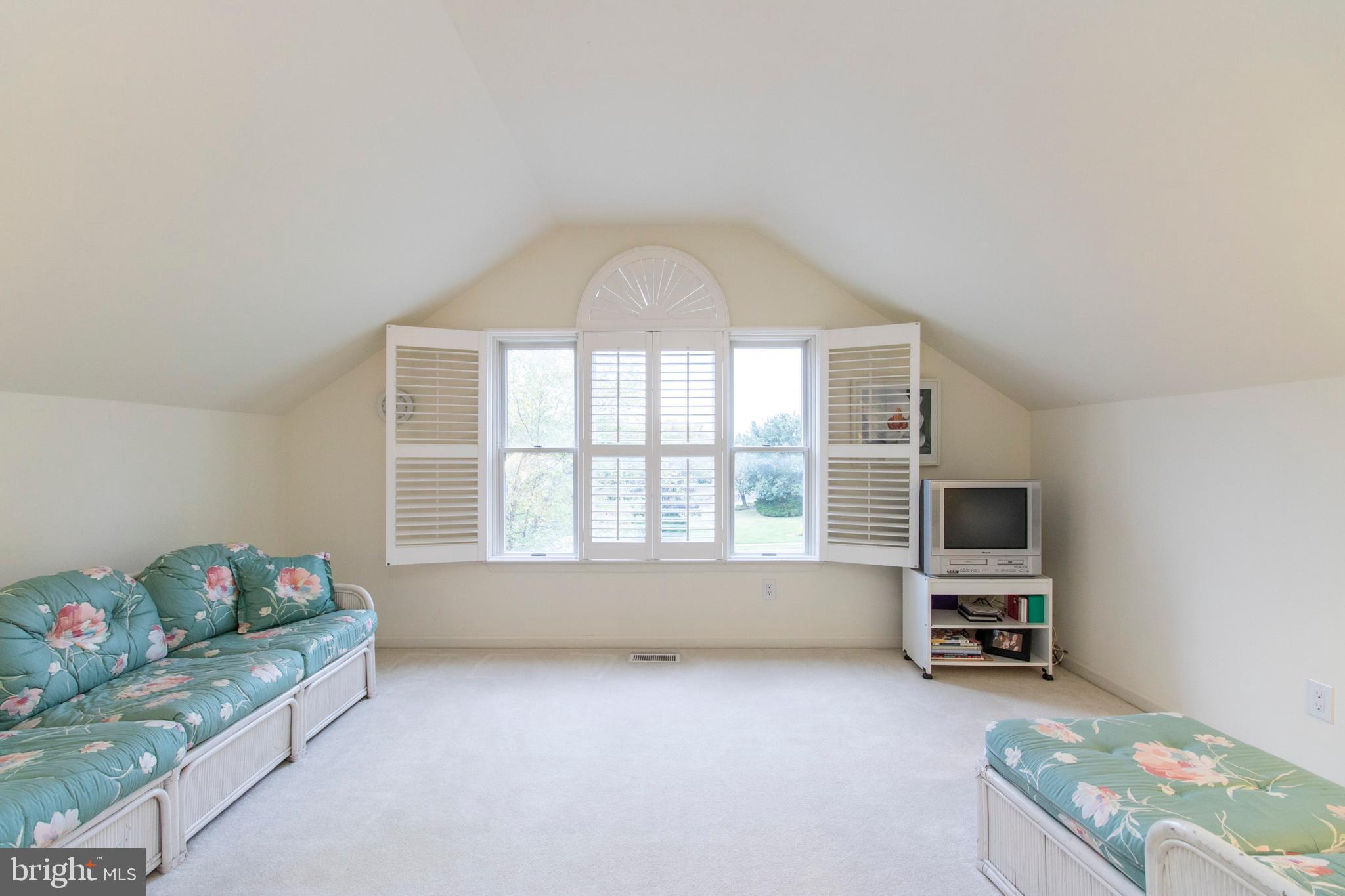 825 Redgate Road Dresher, PA 19025 - Photo 21 of 34 Relax & escape in here. Louvered Graber shutters.