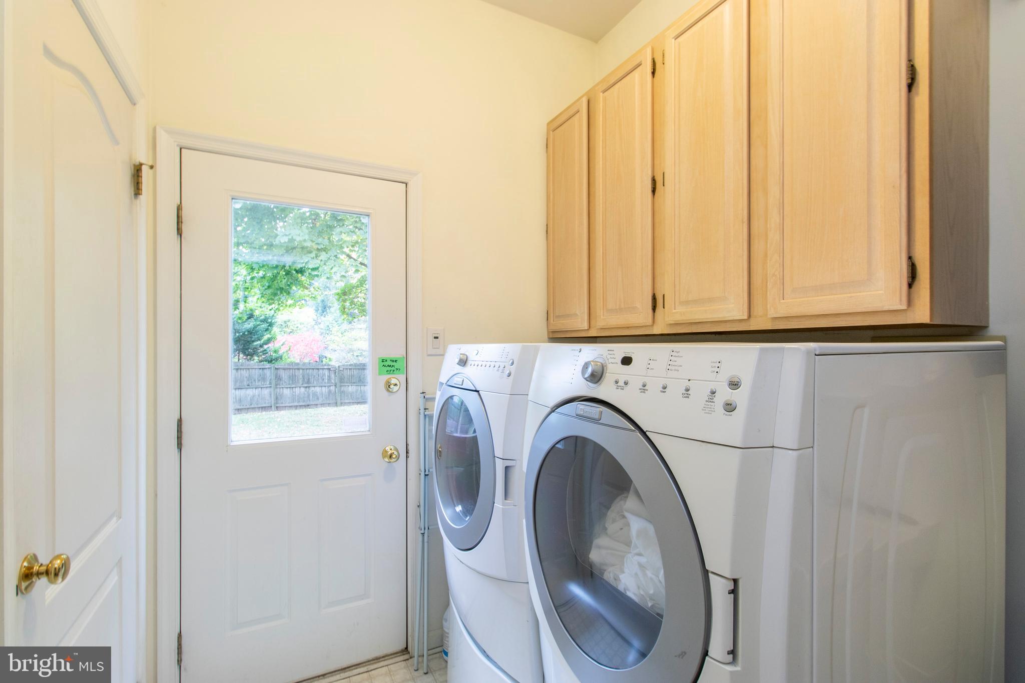 825 Redgate Road Dresher, PA 19025 - Photo 33 of 34 Laundry and Mud Room downstairs.