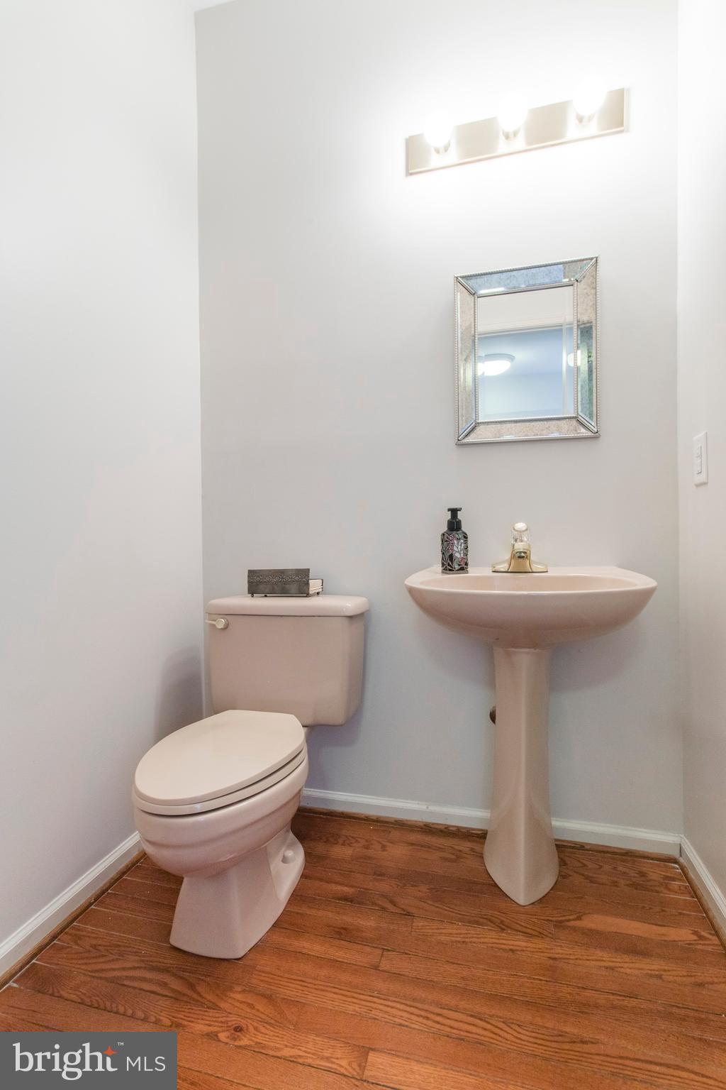 825 Redgate Road Dresher, PA 19025 - Photo 34 of 34 Powder Room downstairs.