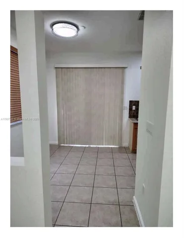 a view of a utility room