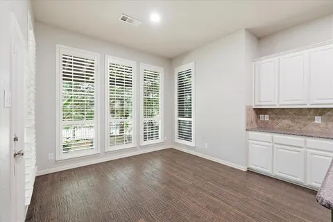 $750,000 | 1731 Meadows Avenue, Lantana, TX 76226