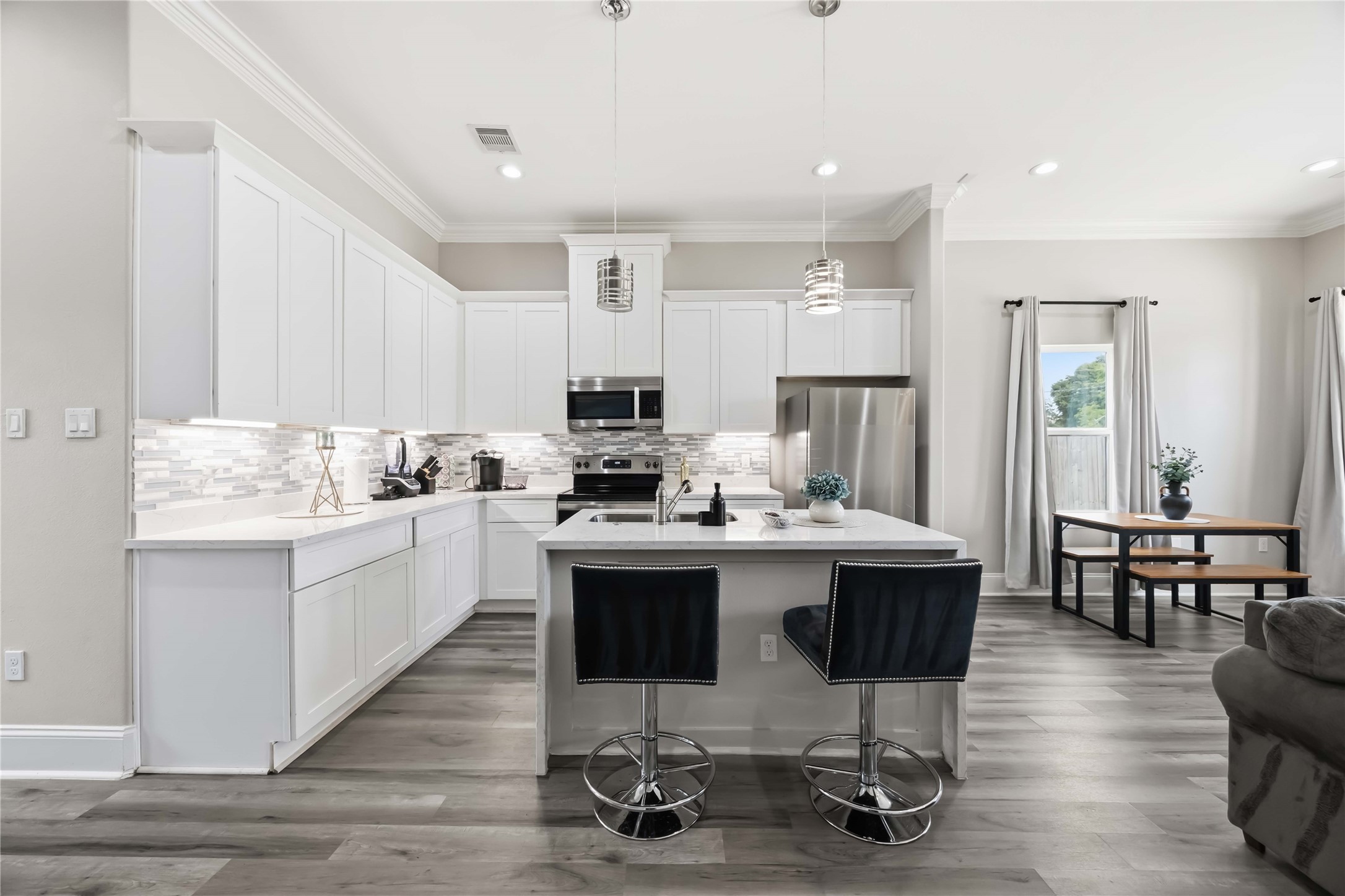 9320 Coffee Street, Unit B Houston, TX 77033 - Photo 9 of 26