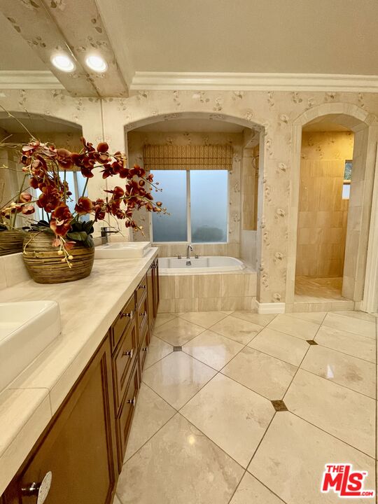 991 Deerhill Road Oak Park, CA 91377 - Photo 14 of 28