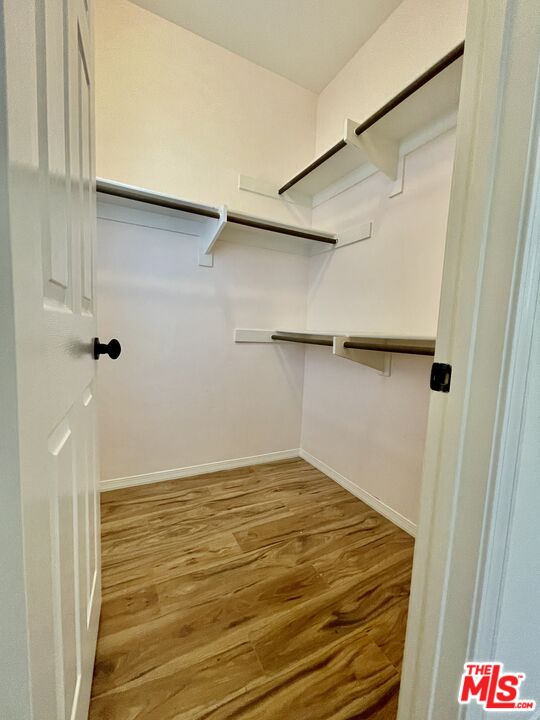 991 Deerhill Road Oak Park, CA 91377 - Photo 22 of 28